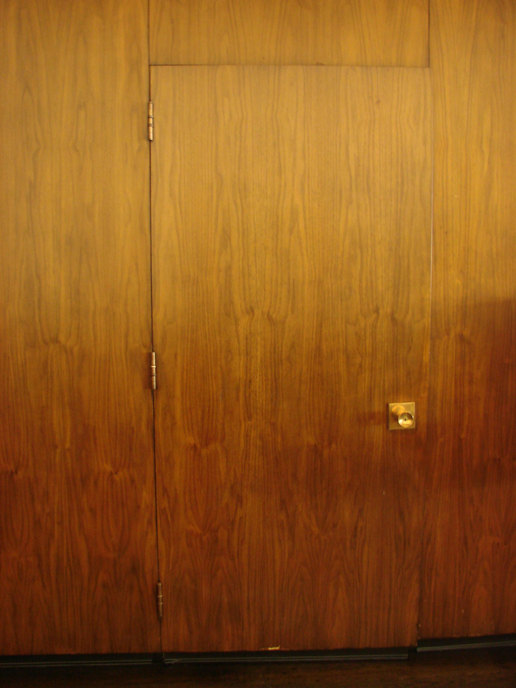 assets/packshots/door.jpg